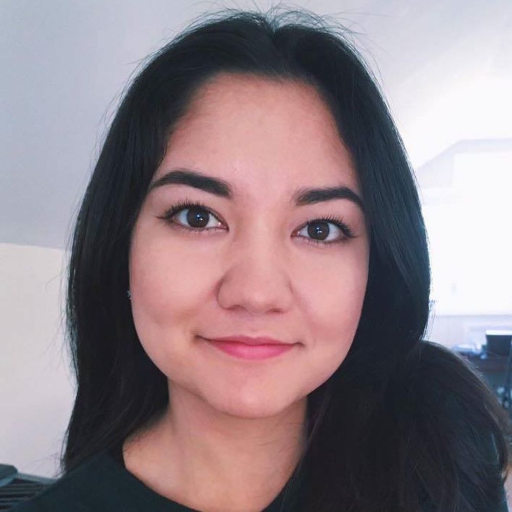 Meet your Posher, Adelya